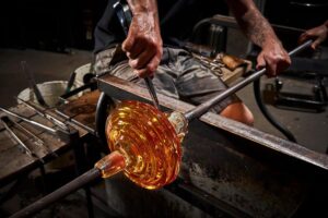 ابزار و لوازم مورد نیاز برای ساخت محصولات صنایع دستی شیشه ای
